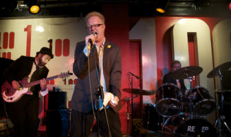 Live at the 100 Club with Foz and David Reed, by Idil Sukan 2009